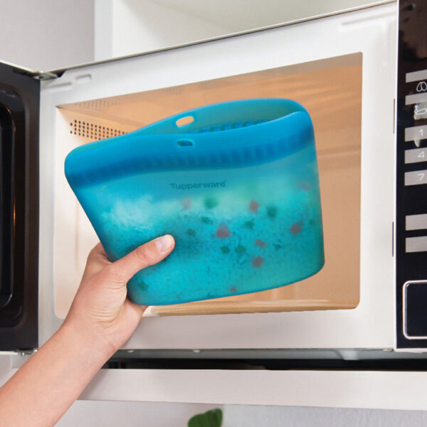 EN-SiliconeBags-Catalog4Pages-34x23cm-2304-microwave.jpg Ultimate Silicone Stand-Up Bag | X-Large