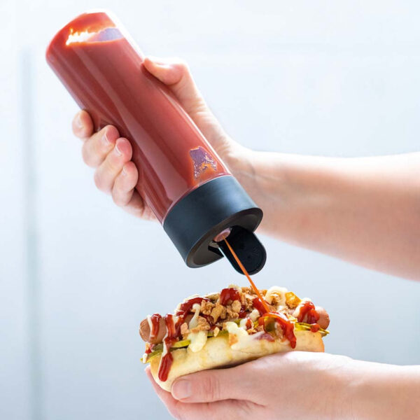 PF07_23_Motiv02_SqueezeBottles01b.jpg Squeeze It® Bottles